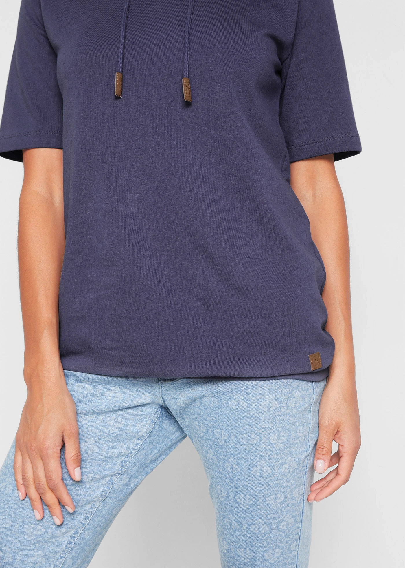 Bluza z kapturem, z mieszanki bawełny • indygo • sklep bonprix