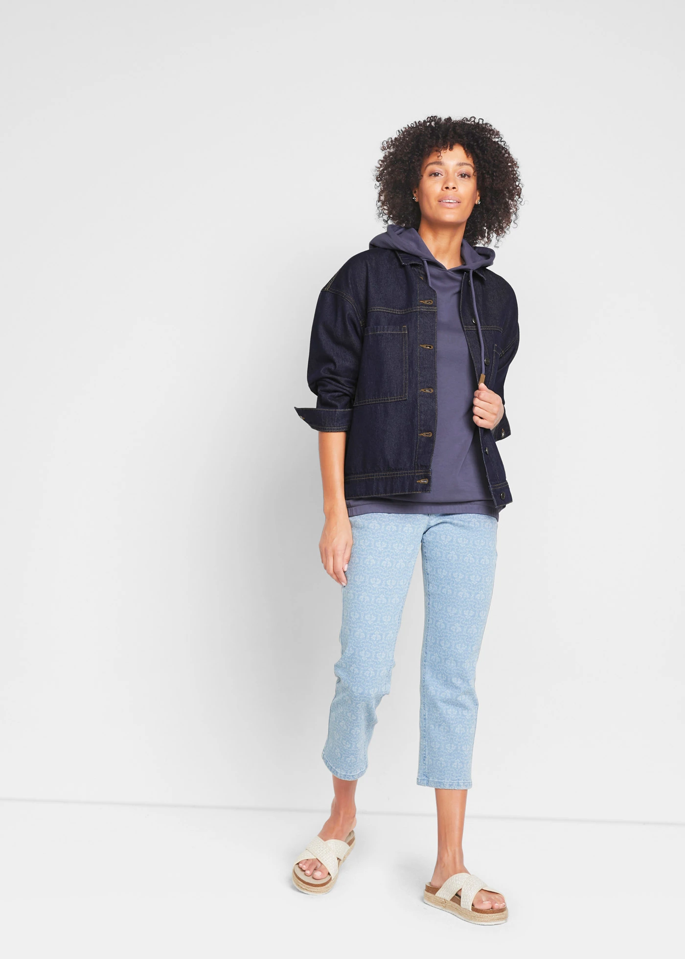 Hoodie van een katoenmix • indigo • bonprix online shop