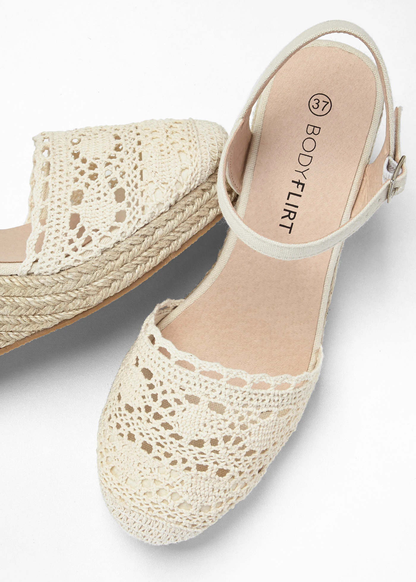 Sleehak pumps in gehaakte look • beige • bonprix online shop