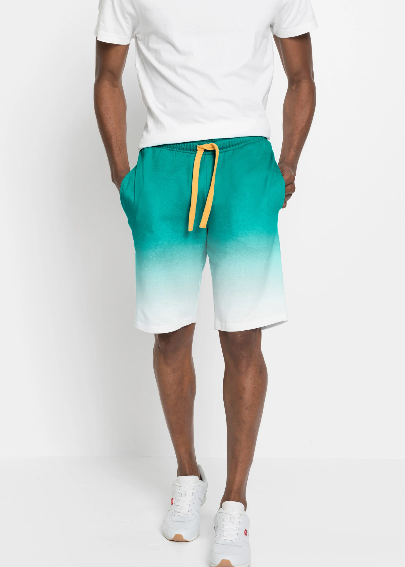 Sweat bermuda met kleurverloop • diepaqua-wit gedessineerd • bonprix online shop