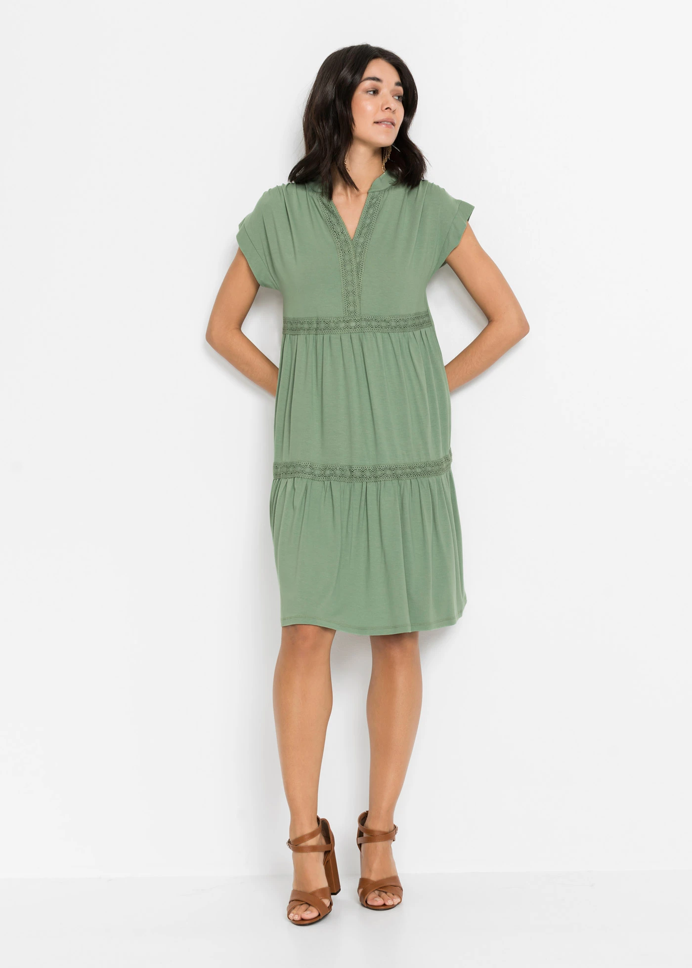 Rochie gen tunică din amestec moale de viscoză • verde-pin • magazin bonprix