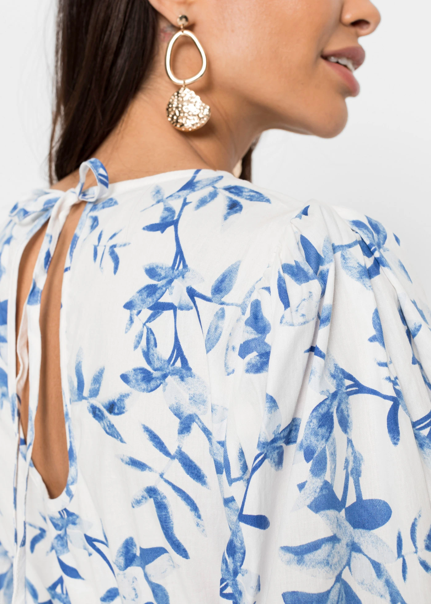 Rochie mini din bumbac 100% • alb-bleu floral • magazin bonprix