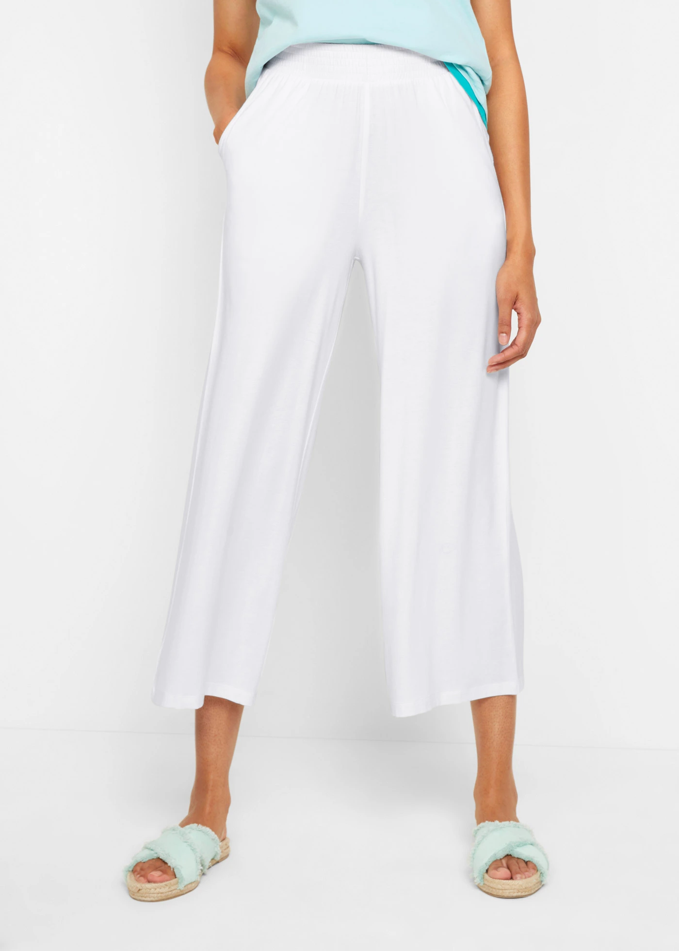 Pantalon fluide en jersey viscose, longueur 7/8 • blanc • Boutique bonprix