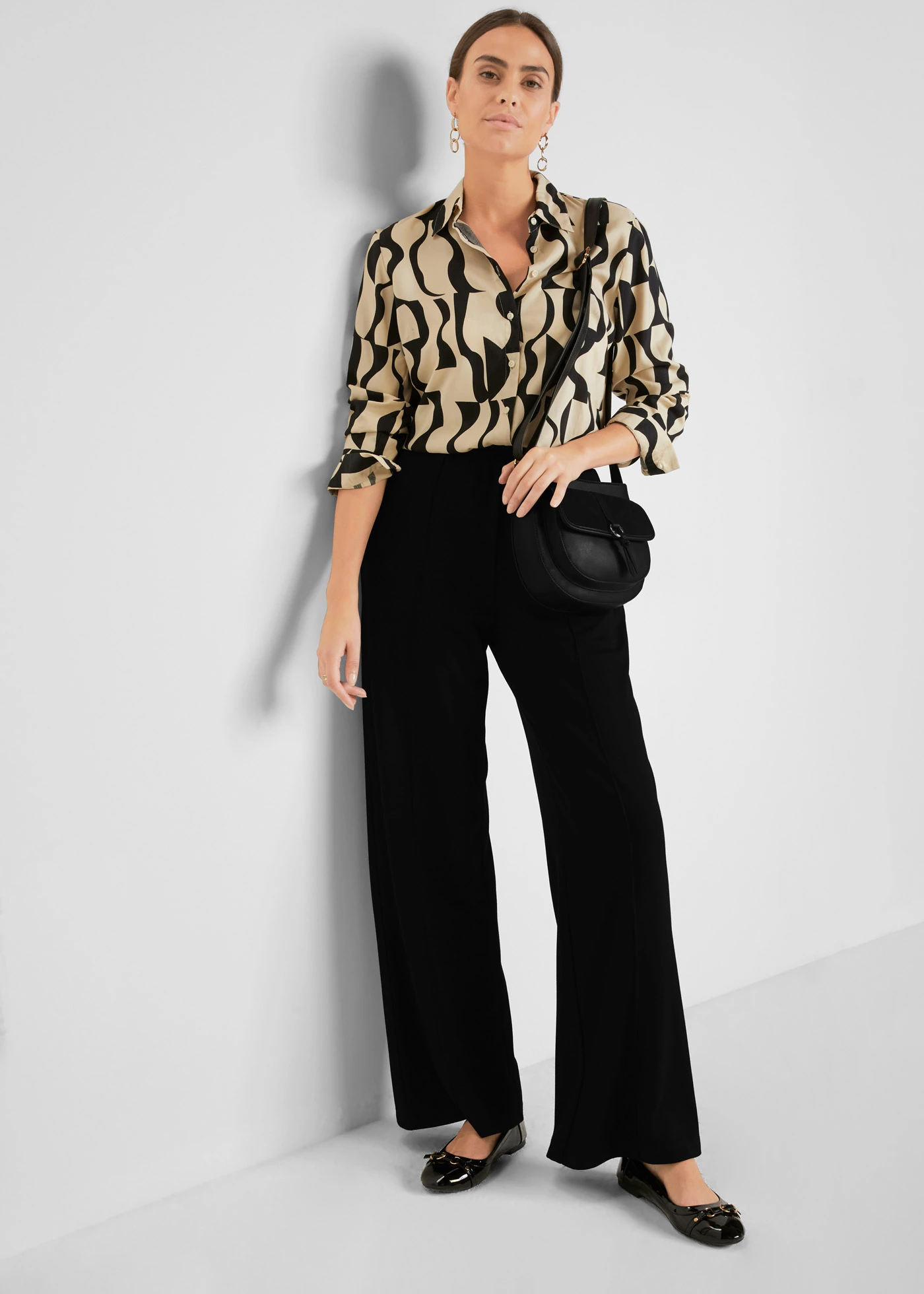 Pantalon large à pinces en jersey • noir • Boutique bonprix