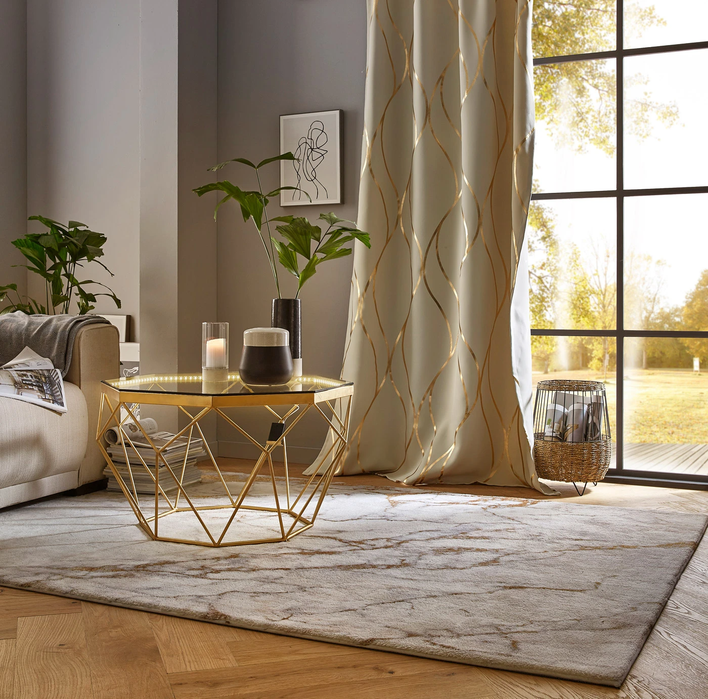 Zastiňující závěs s lesklým potiskem (1 ks v balení) • krémovo-zlatá • bonprix obchod