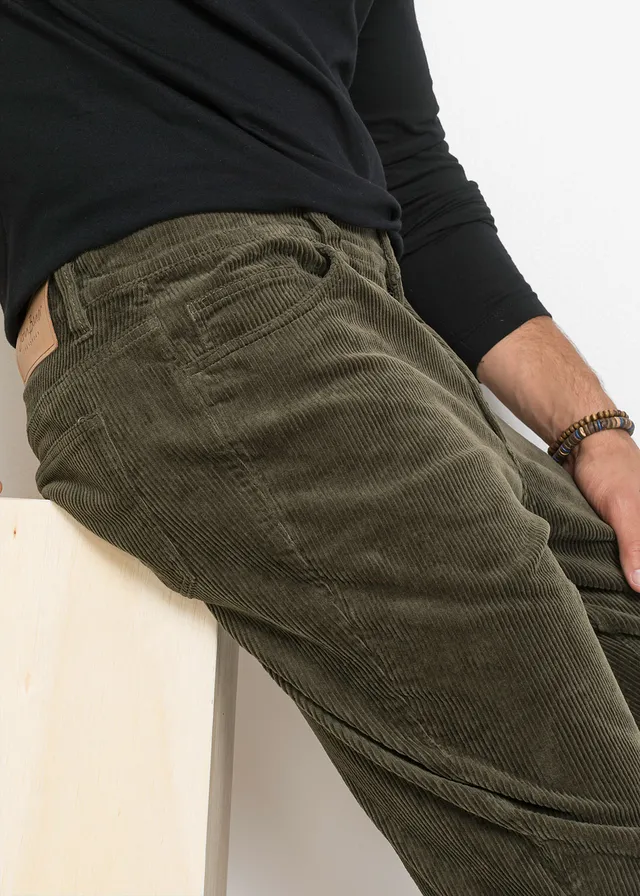 Pantalon velours côtelé extensible Regular Fit, confortable • olive foncé • product-page.page-title-suffix