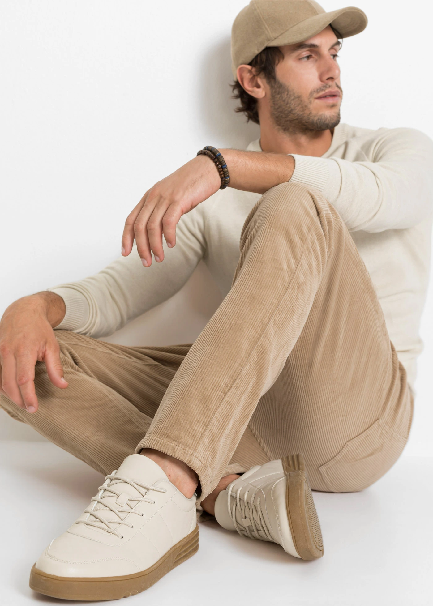 Strečové manšestrové kalhoty v pohodlném střihu, Slim Fit • velbloudí • bonprix obchod