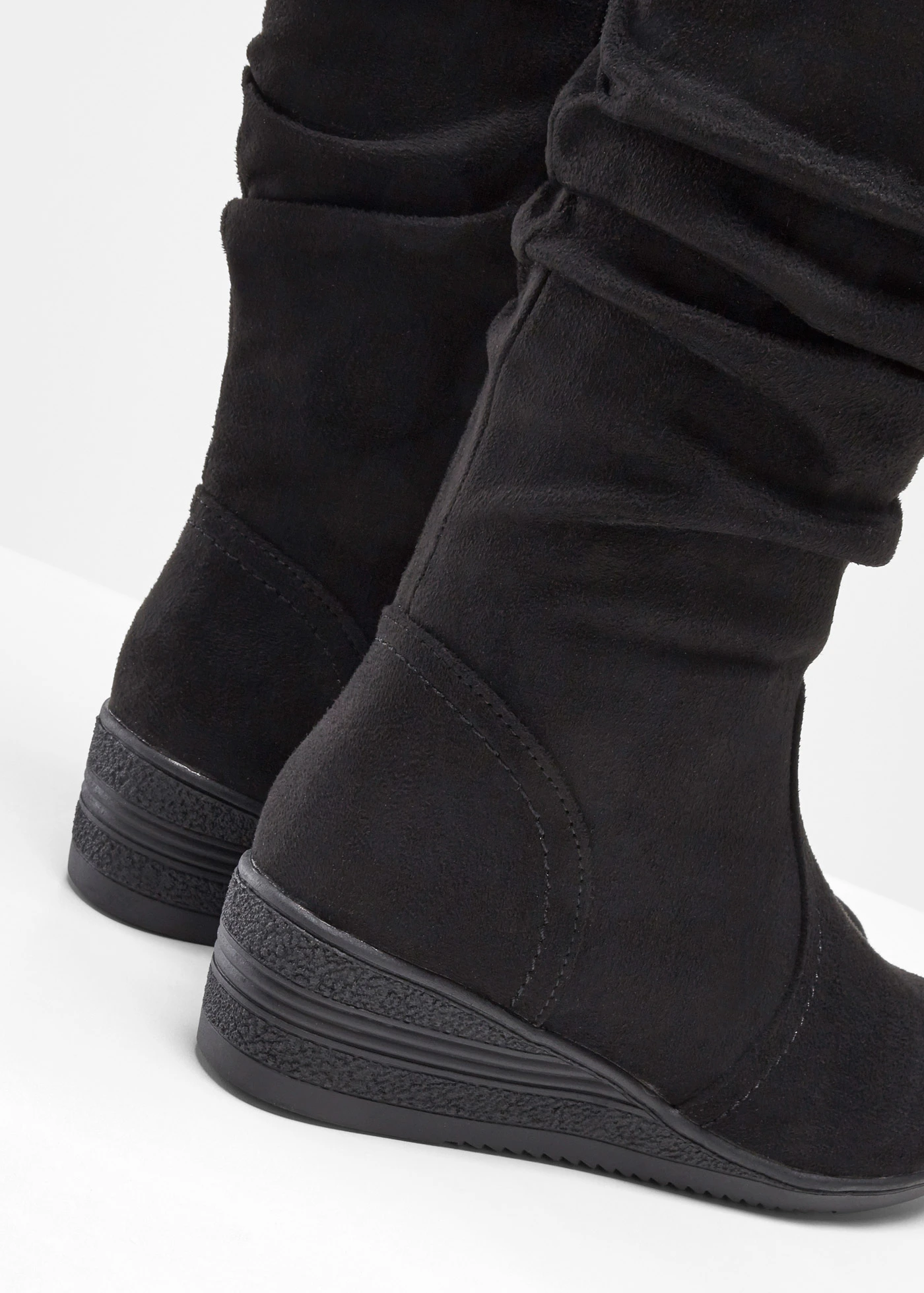 Klinové čížmy z udržateľného mateirálu • čierna • obchod bonprix