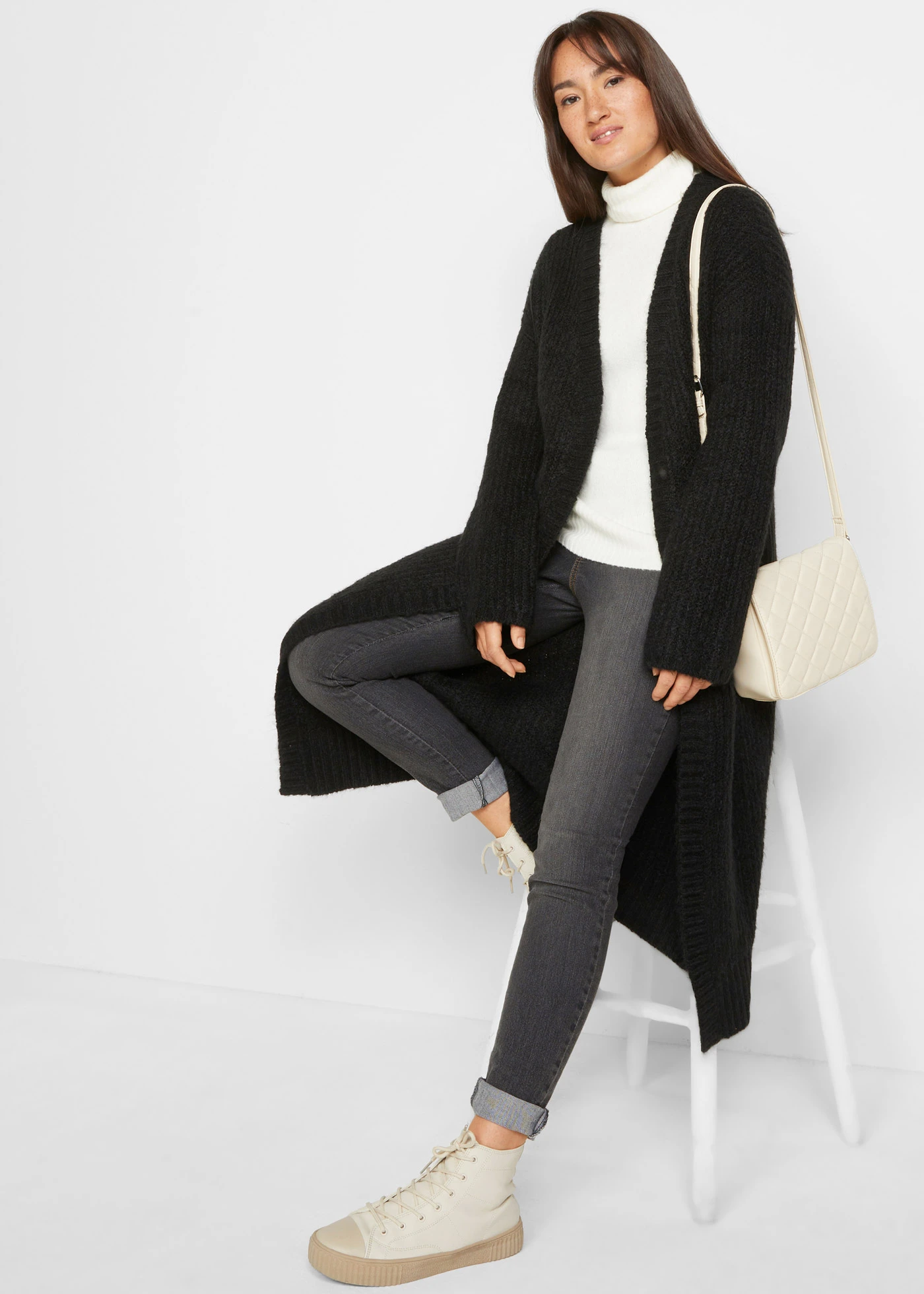 Jachetă tricotată • negru • magazin bonprix