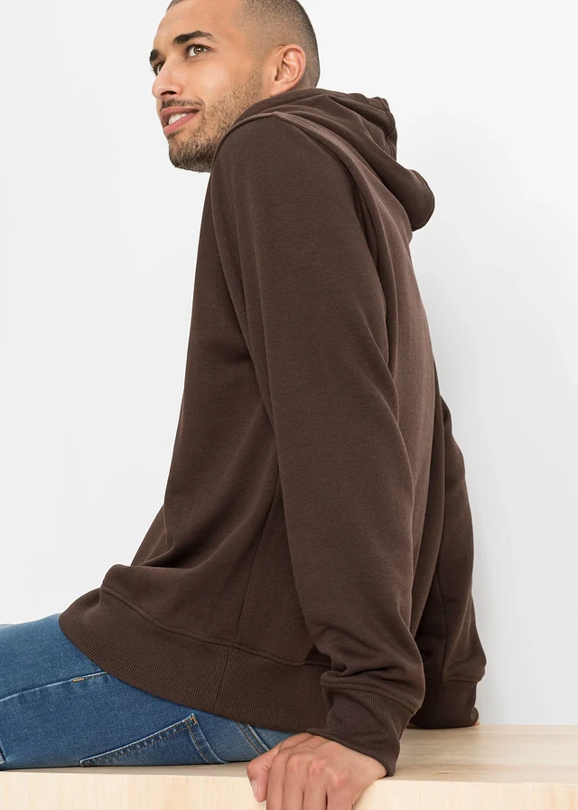 Hoodie met comfort fit • donkerbruin met print • product-page.page-title-suffix
