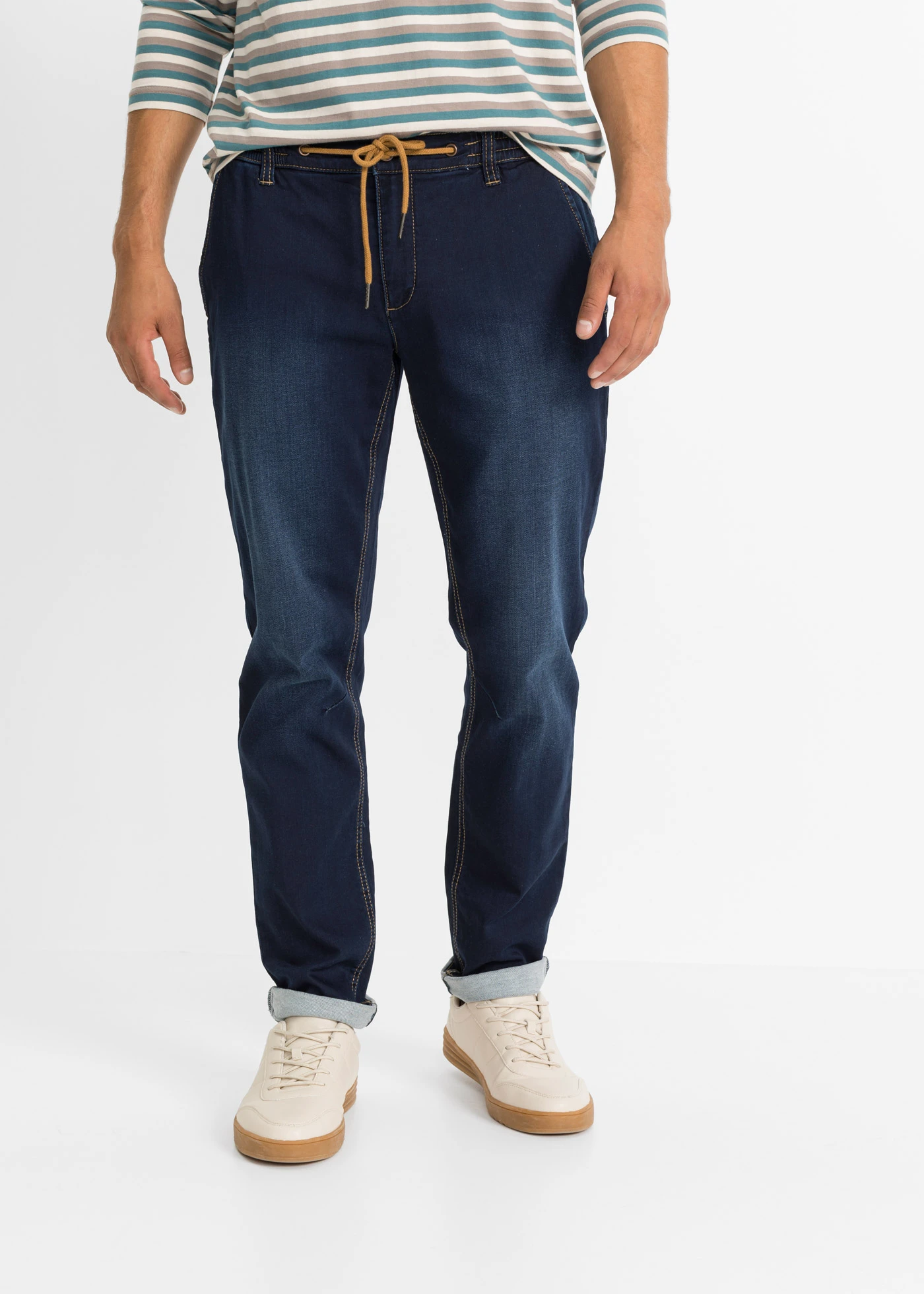 Joggery jeansowe regular fit z elastyczną gumką w talii, tapered • granatowy denim • sklep bonprix