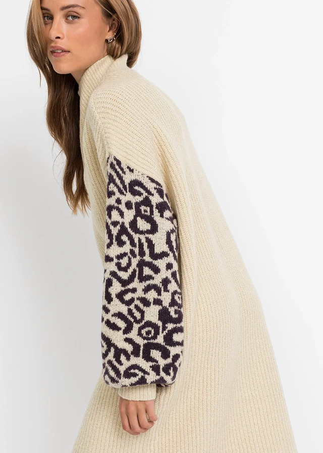 Gebreide oversized jurk met luipaardpatroon • lichtsand gemêleerd-zwart luipaardprint • product-page.page-title-suffix