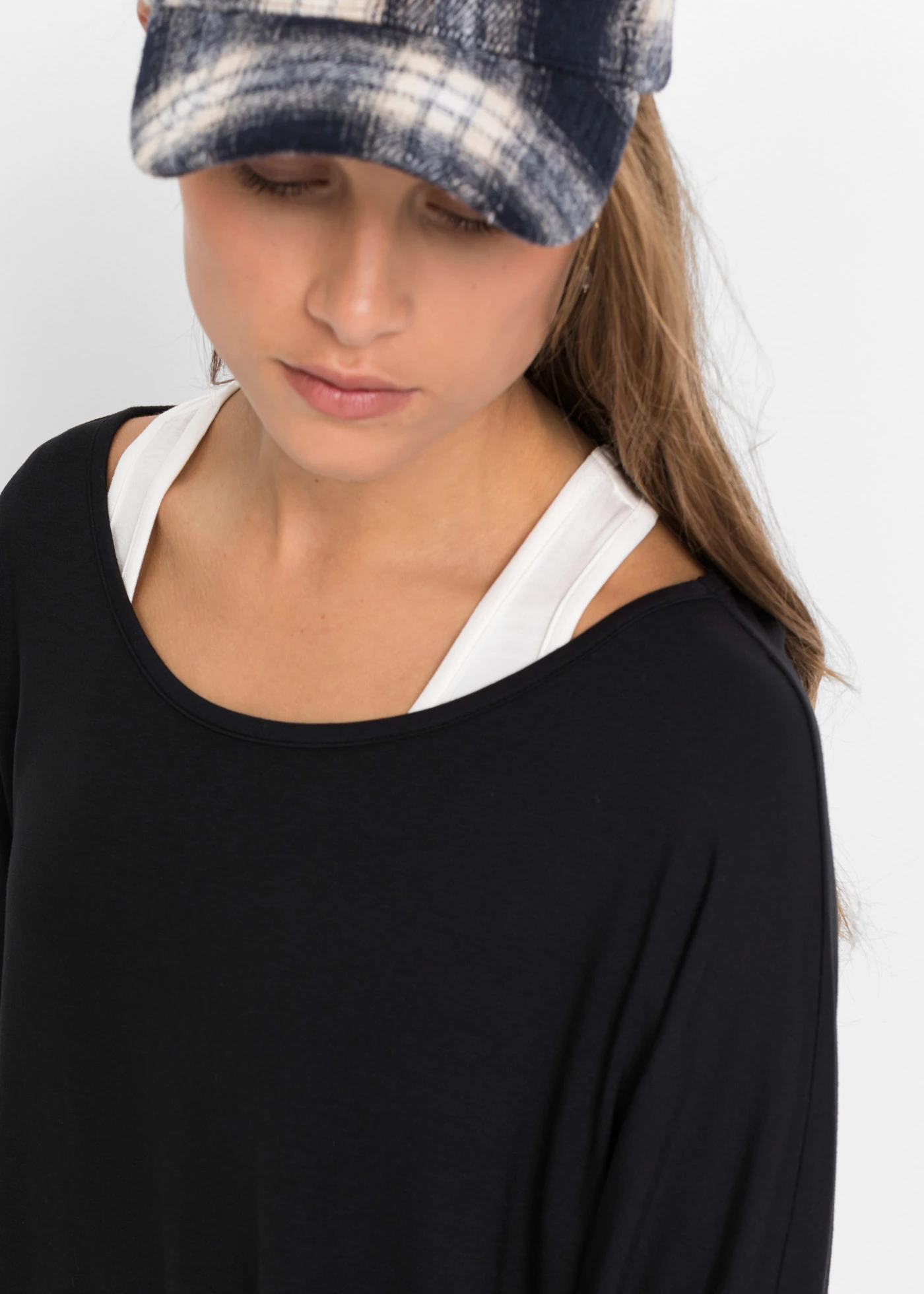 Dlouhé tričko s topem ze směsi s viskózou • černo-přírodní bílá • bonprix obchod