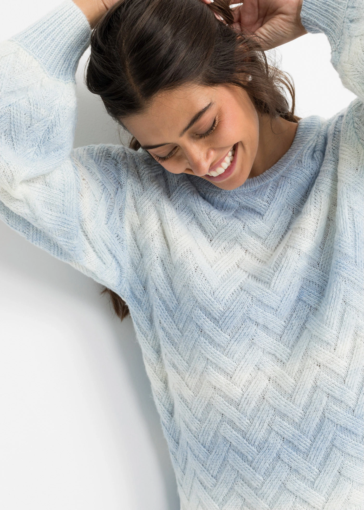 Pull boxy • bleu glacier-écru • Boutique bonprix