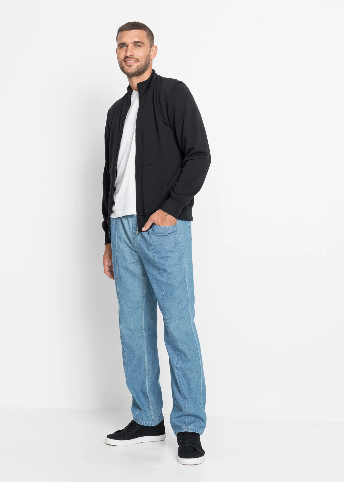 Mikina se stojáčkem • černá • bonprix obchod