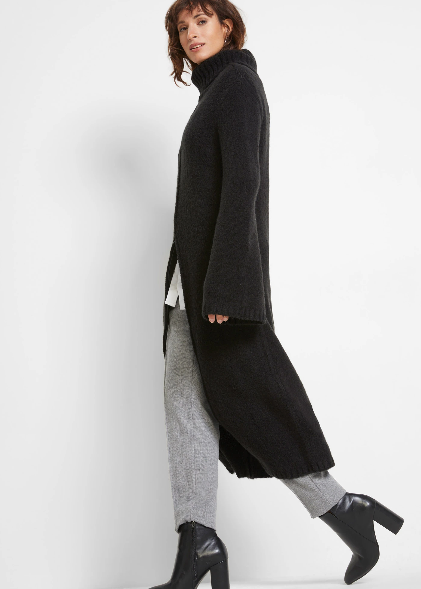 Pull long à col roulé • noir • Boutique bonprix