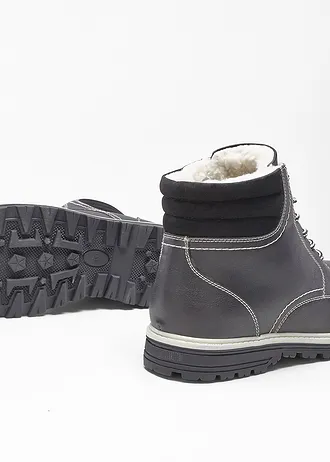 Boots fourrées à lacets • noir • Boutique bonprix