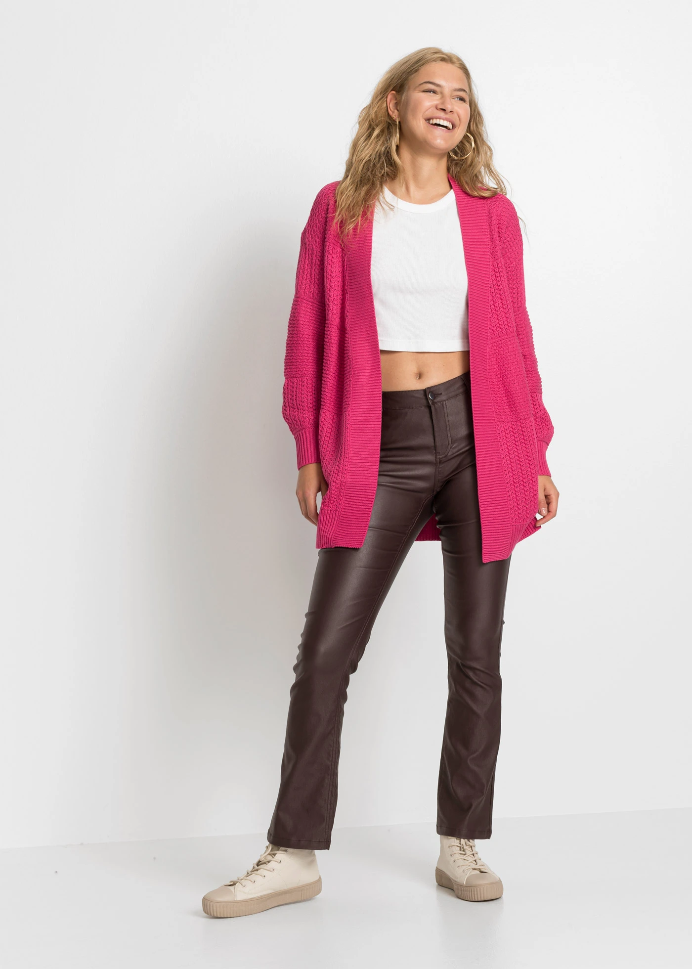 Dlouhý pletený kabátek • tmavě pink • bonprix obchod