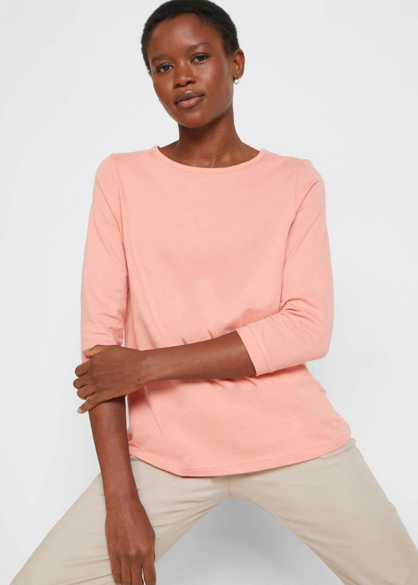 Hosszú póló (5 db-os csomag) • eukaliptusz zöld      +őszibarack+füstkék+fehér+fekete • bonprix áruház