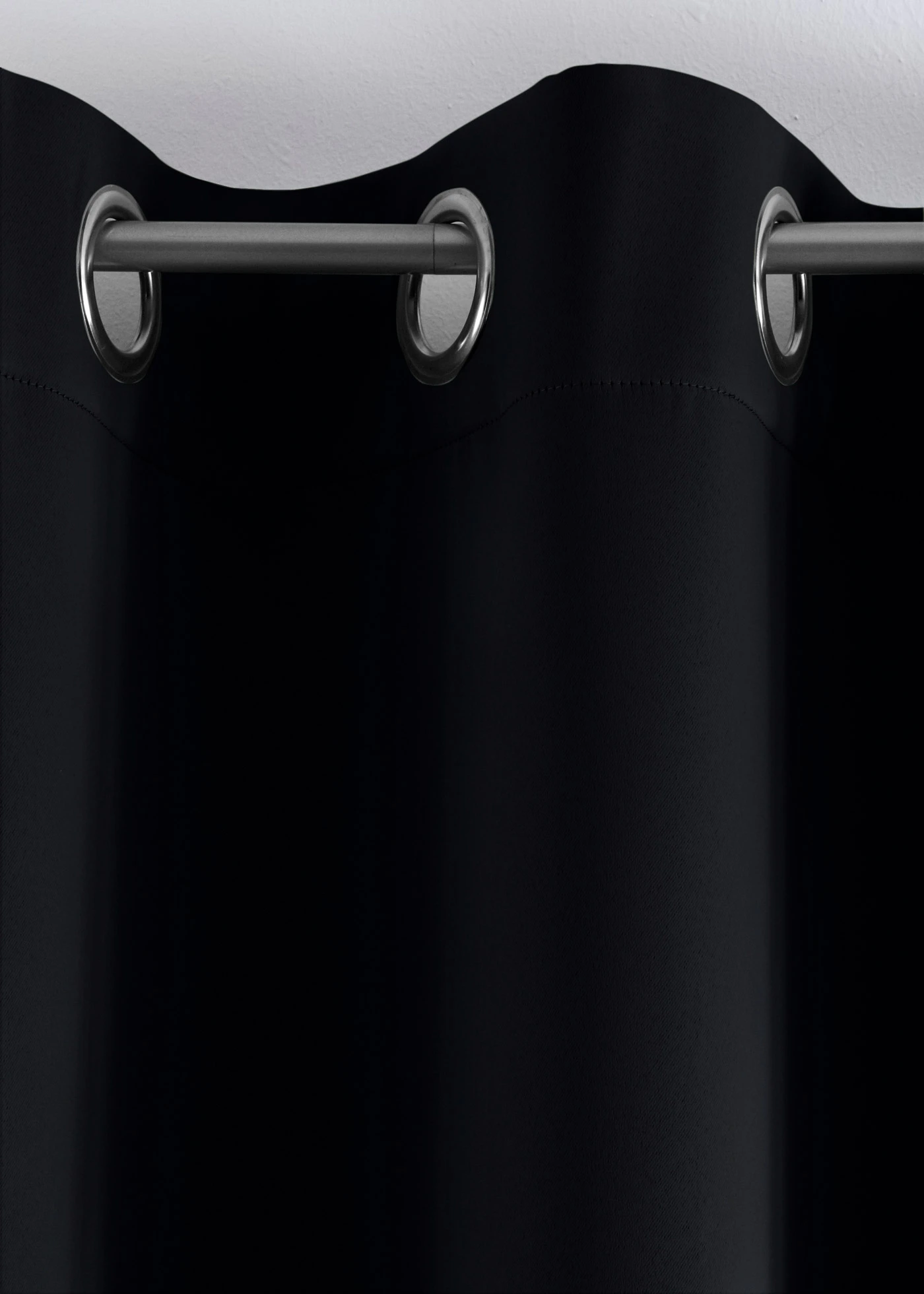 Zateľmňujúci záves v rôznych veľkostiach (1 ks) • čierna • obchod bonprix