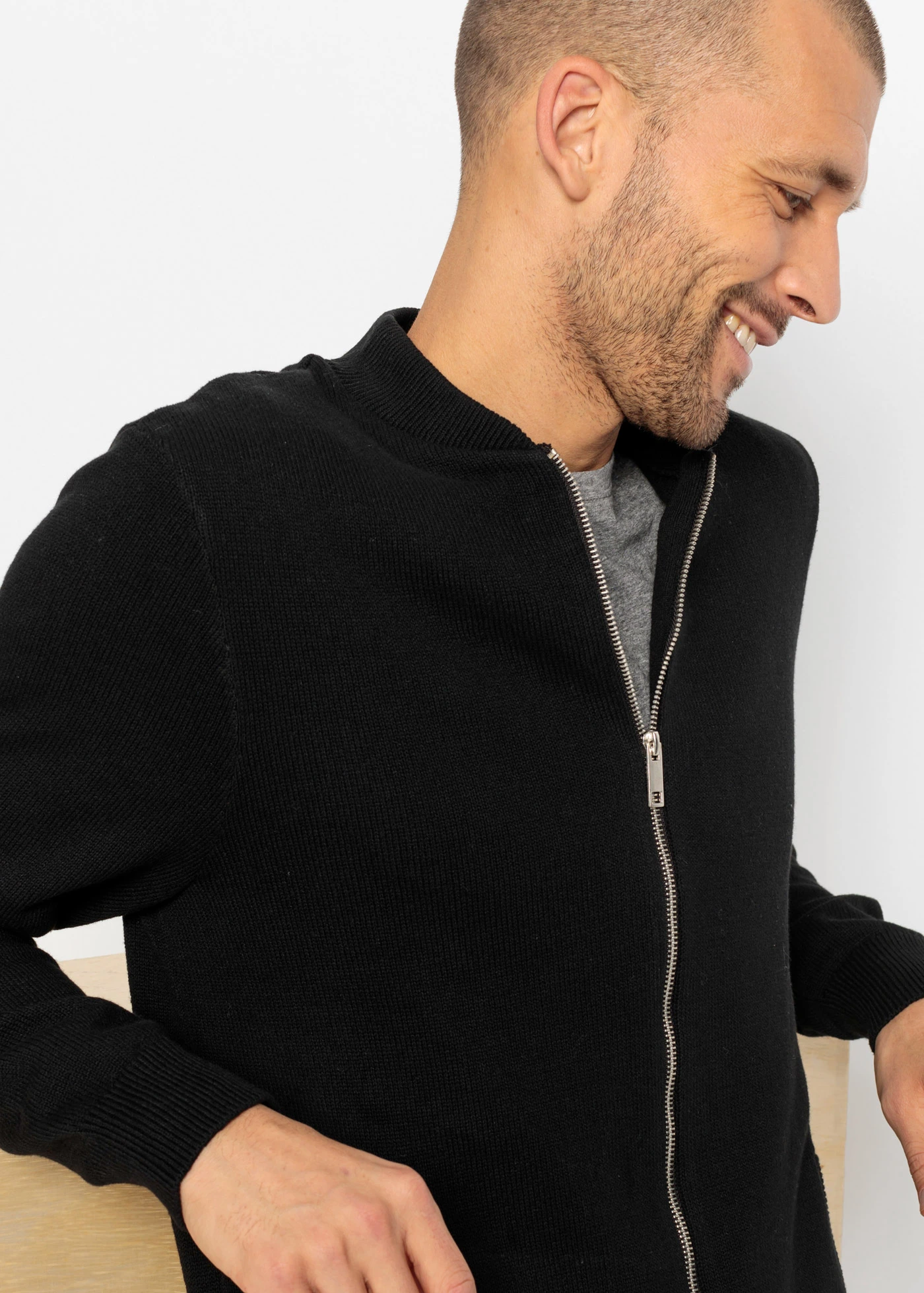 Vest van gerecycled materiaal • zwart • bonprix online shop