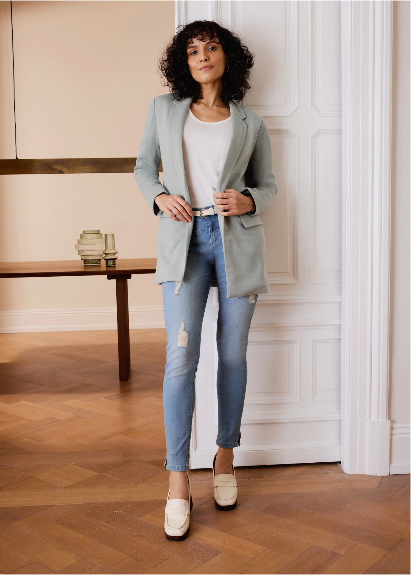 Dlouhý žerzejový blejzr s kapsami • kouřově zelený melír • bonprix obchod