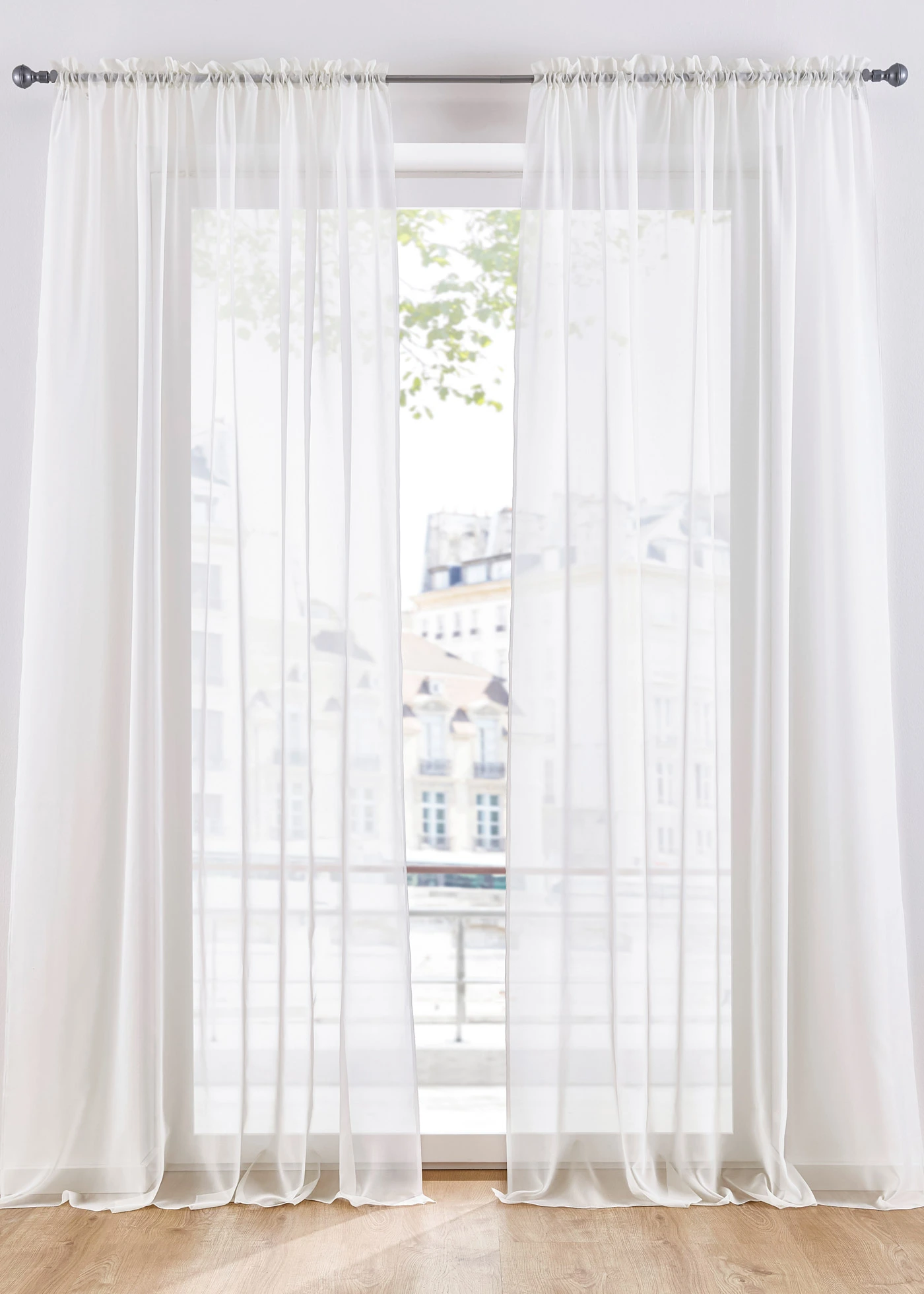 Lot de 2 voilages en tissu léger avec coulisse passe-tringle • blanc • Boutique bonprix