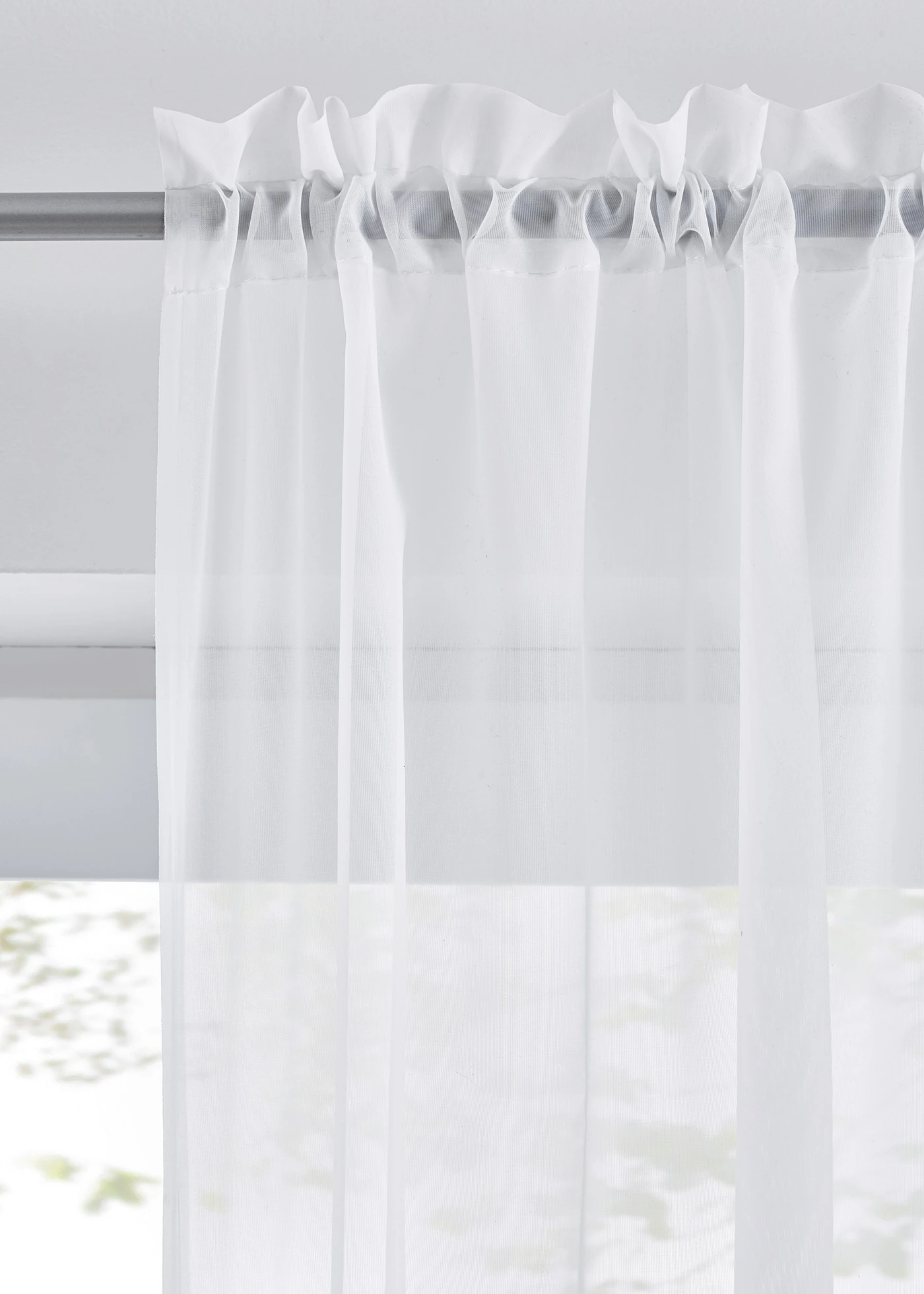 Lot de 2 voilages en tissu léger avec coulisse passe-tringle • blanc • Boutique bonprix