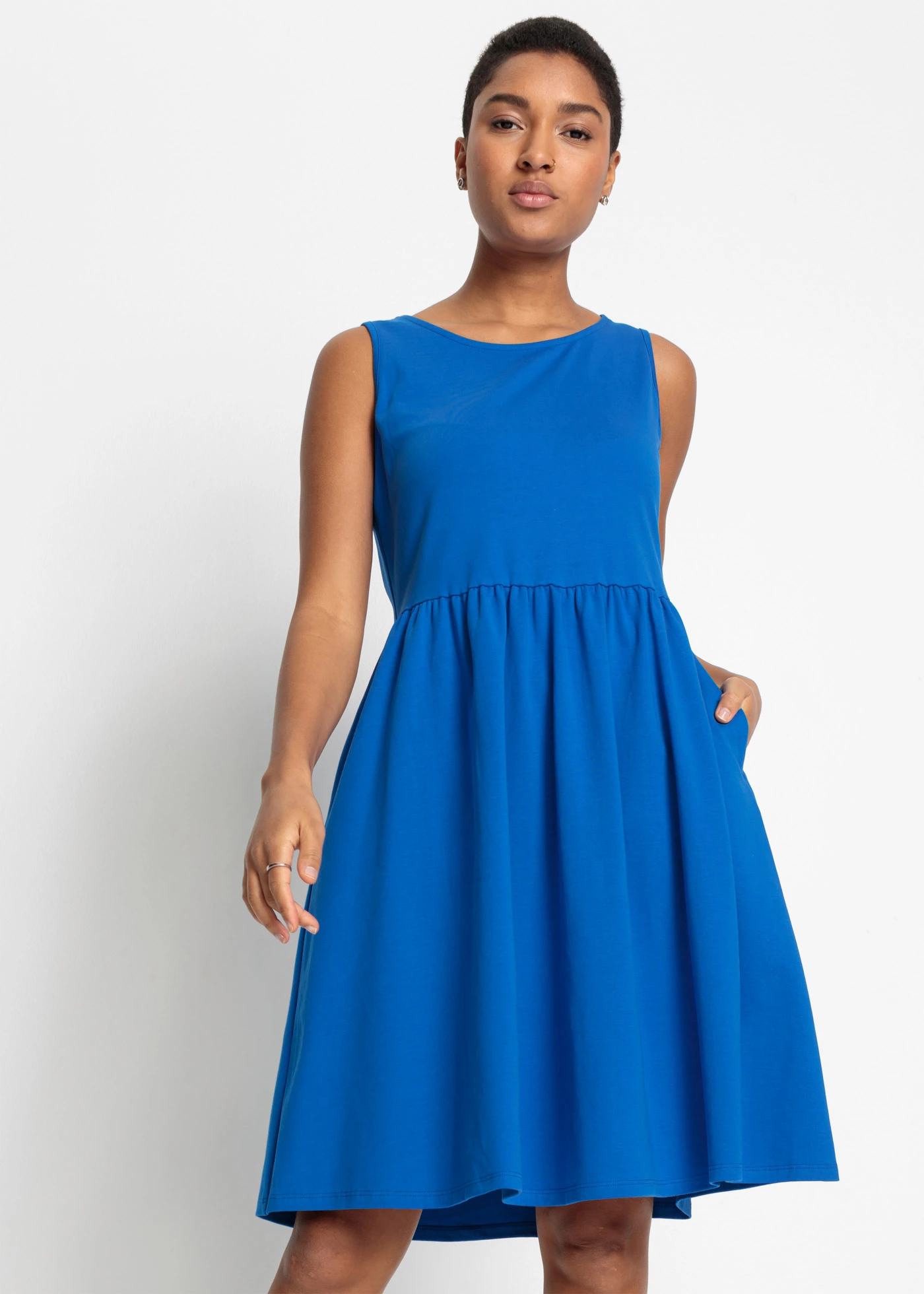 Úpletové šaty s kapsami, z čisté bavlny • azurově modrá • bonprix obchod