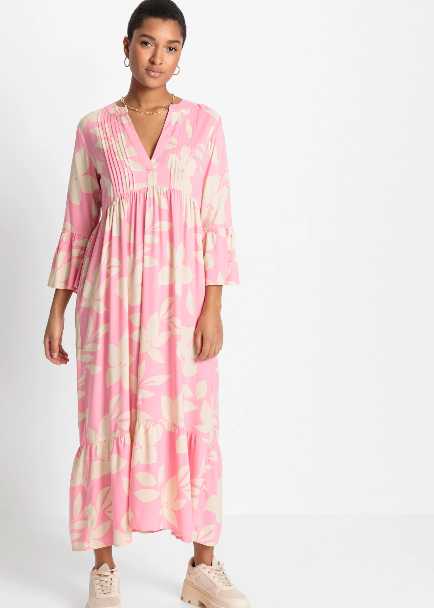 Maxi jurk van soepele viscose • felroze-lichtsand gebloemd • bonprix online shop