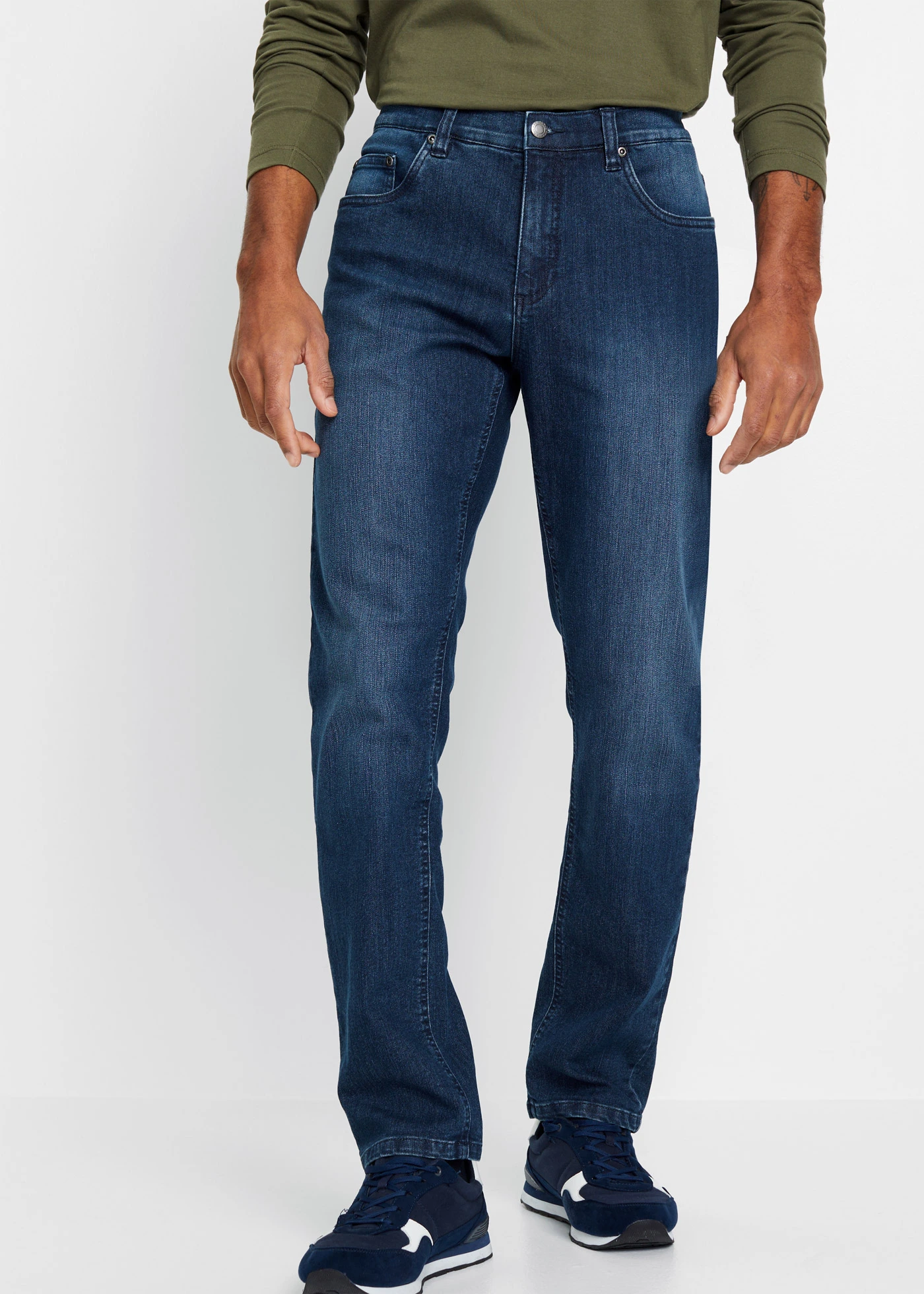 Könnyű Slim Fit farmer, Straight • sötétkék denim • bonprix áruház