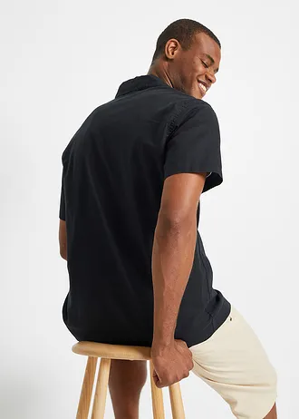 Cămașă cu mâneci scurte din amestec vaporos cu in, Loose Fit • negru • magazin bonprix