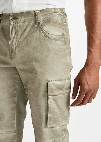 Bermuda cargo long extensible coupe confort, regular • new kaki • Boutique bonprix