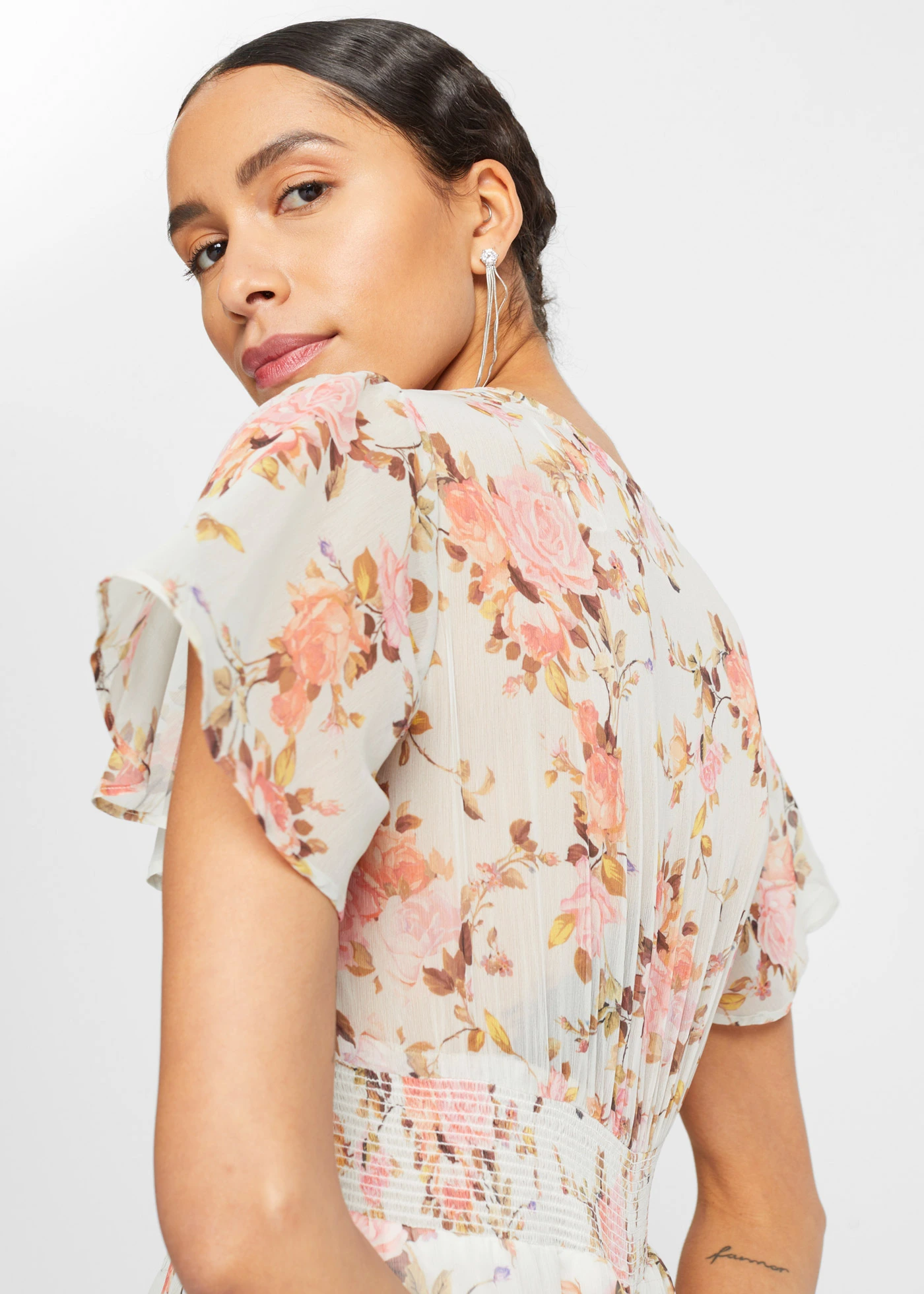 Robe midi volantée • blanc floral • Boutique bonprix