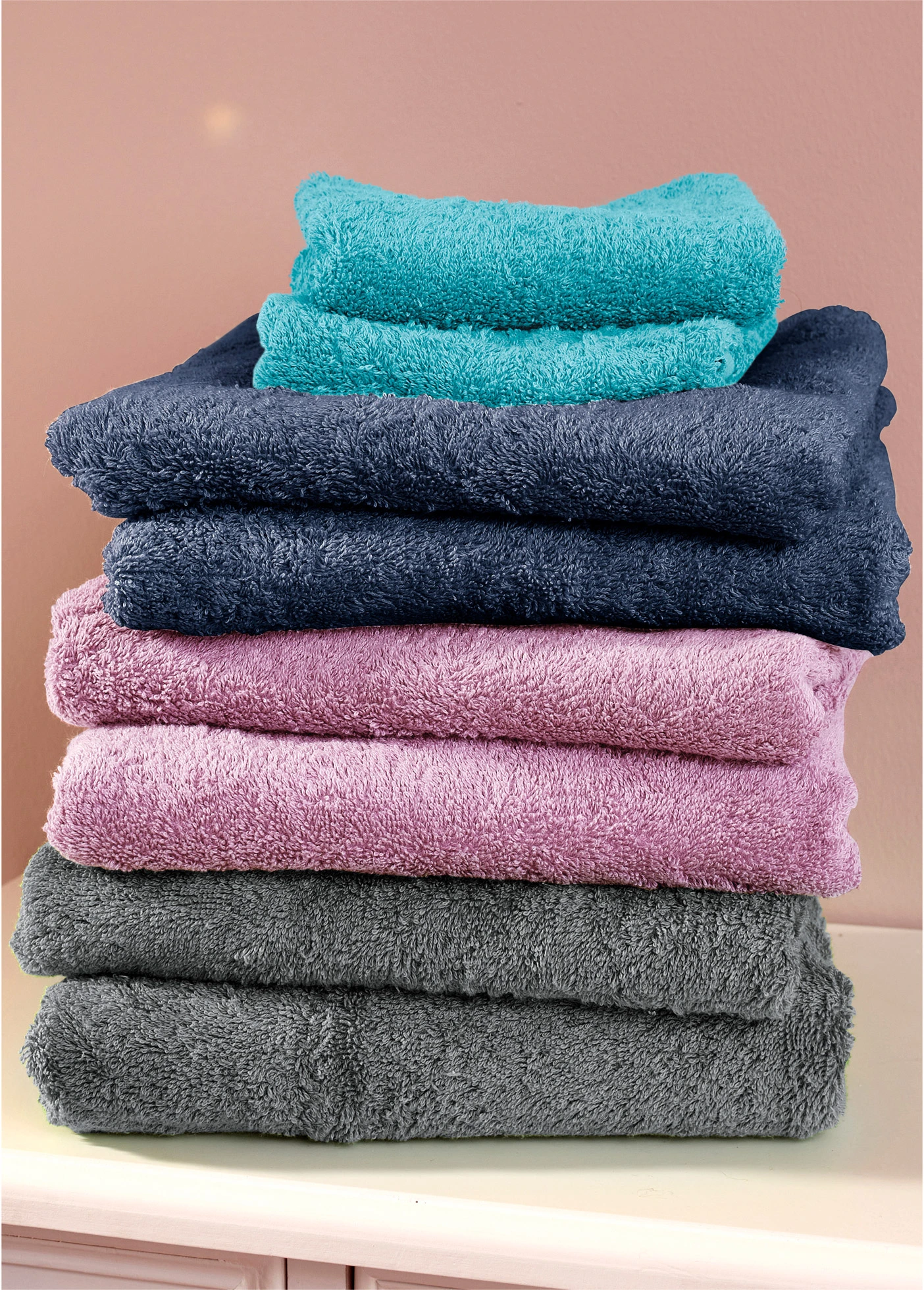 Serviette de toilette en éponge douce pur coton • mauve • Boutique bonprix