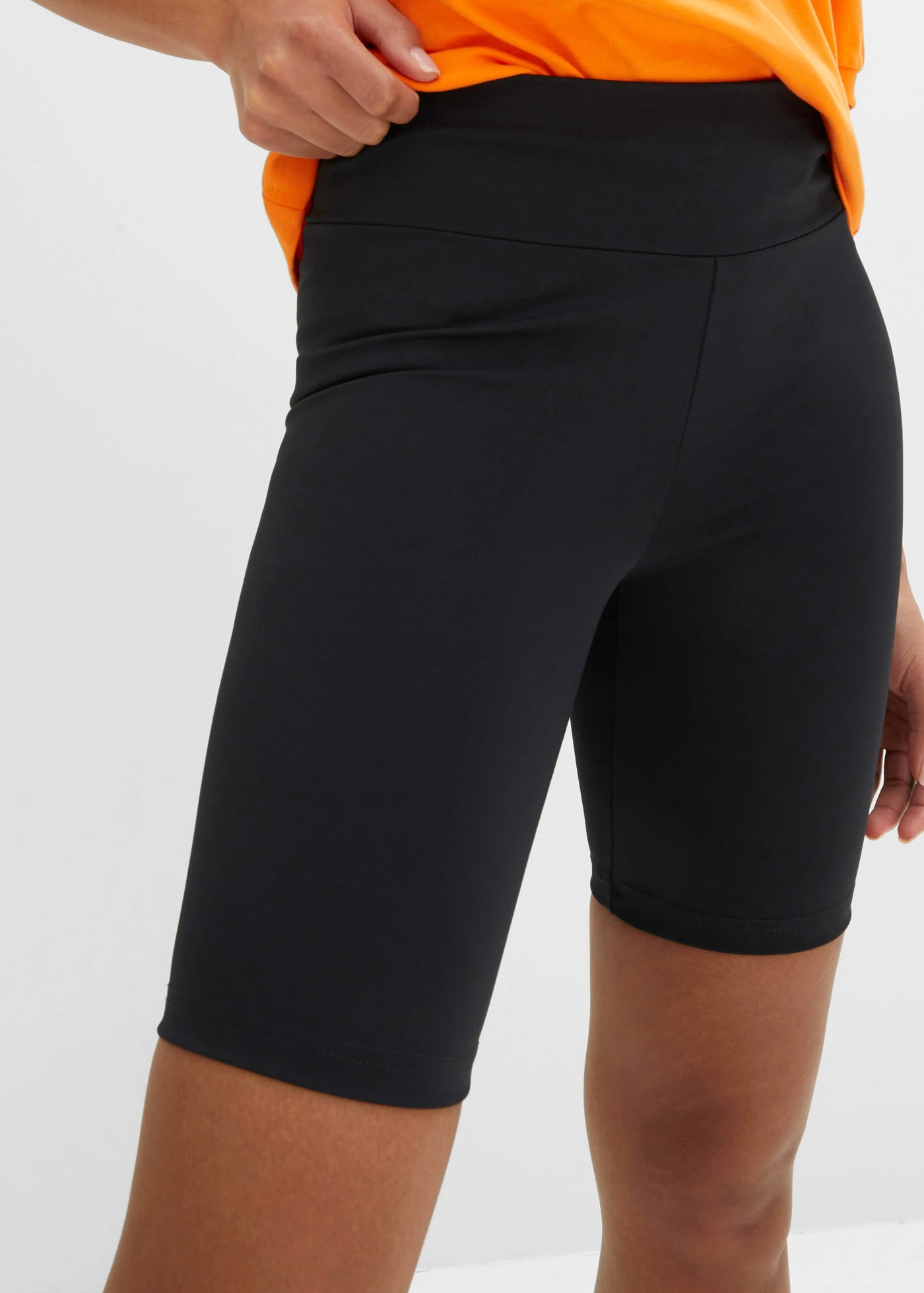 Cycliste de sport, longueur bermuda • noir • Boutique bonprix