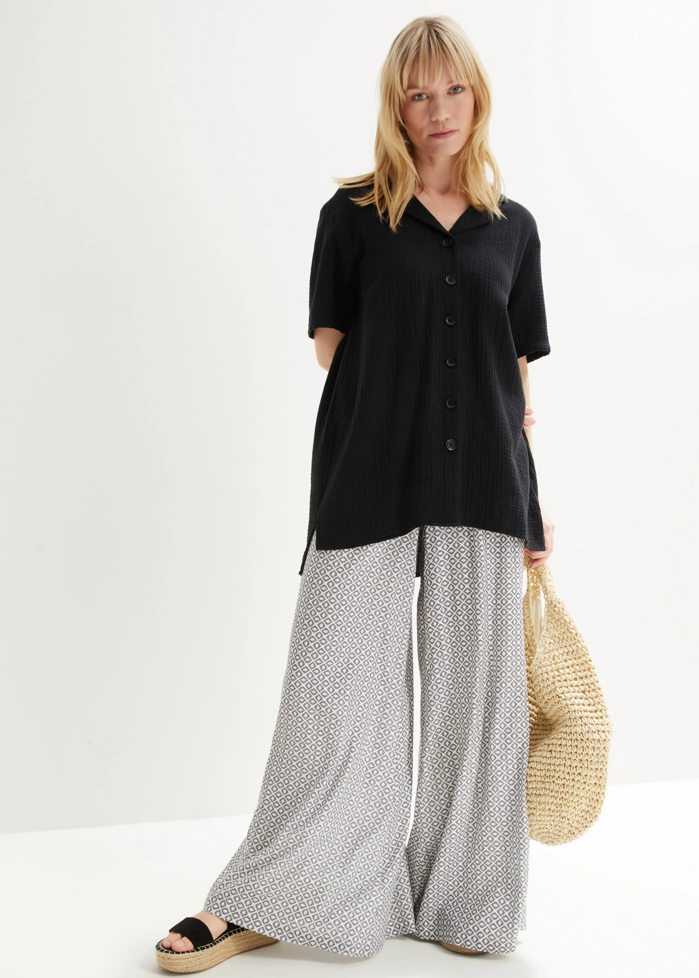 Overhemdblouse van mousseline • zwart • bonprix online shop