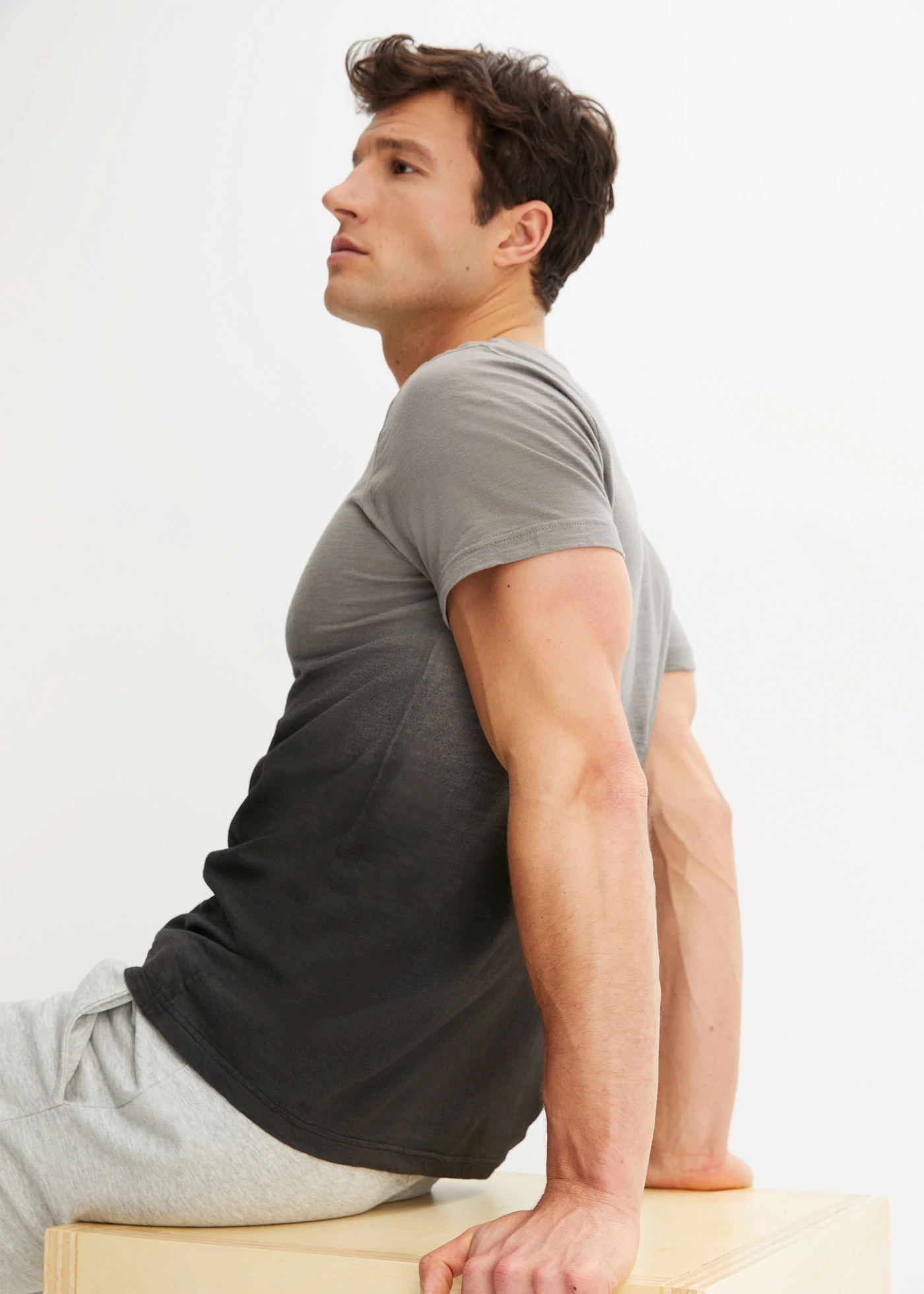 Tričko Slim Fit, z čisté bavlny • kouřově šedá + černá • bonprix obchod