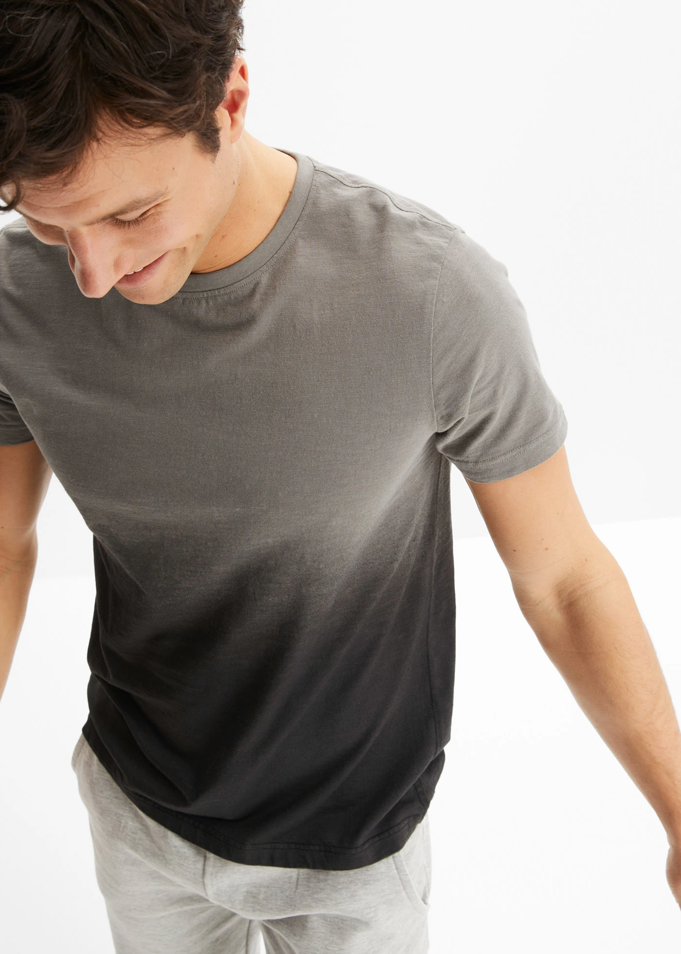 Tričko Slim Fit, z čisté bavlny • kouřově šedá + černá • bonprix obchod