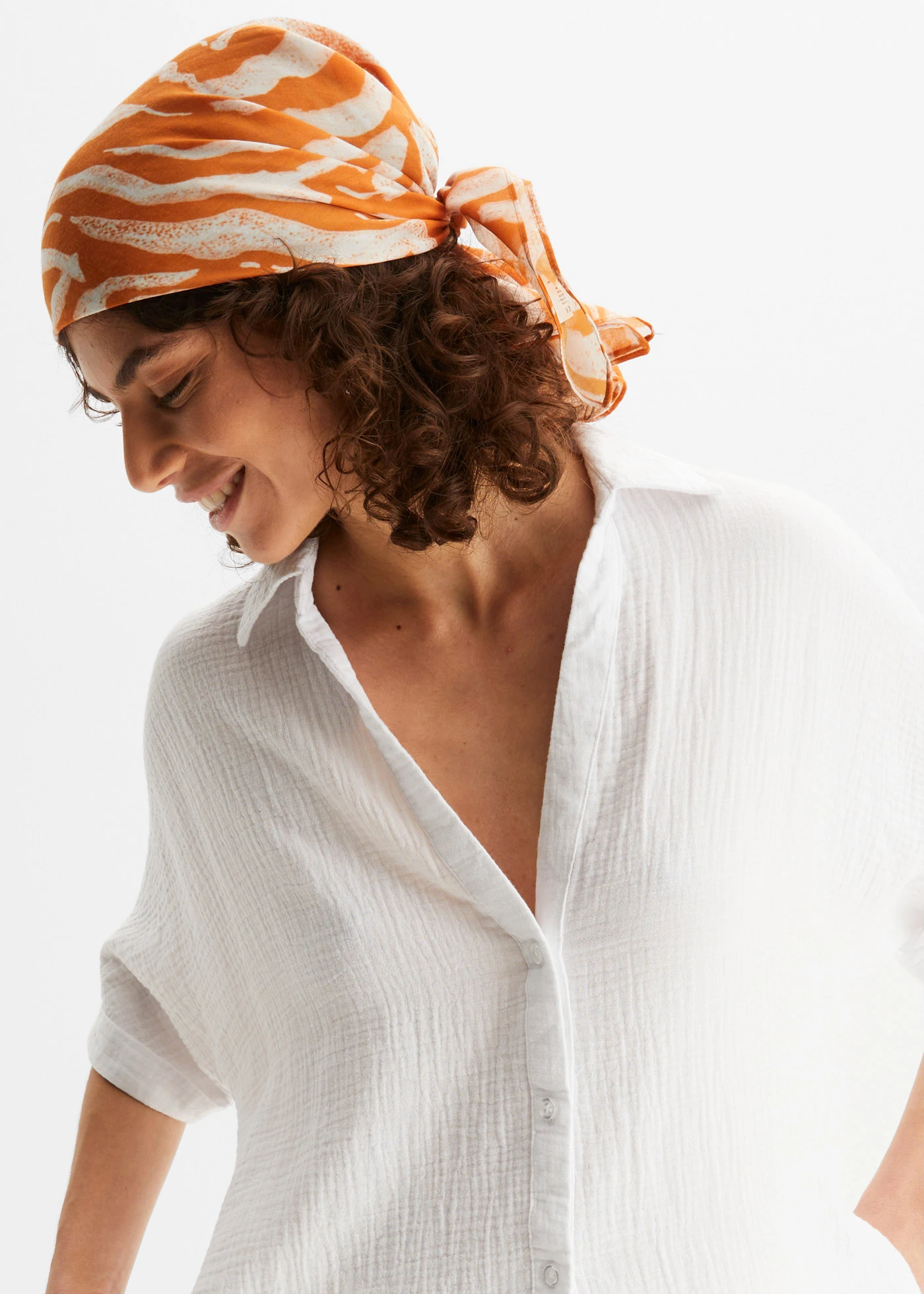 Chemisier long, oversize et doux en gaze de coton • blanc • Boutique bonprix