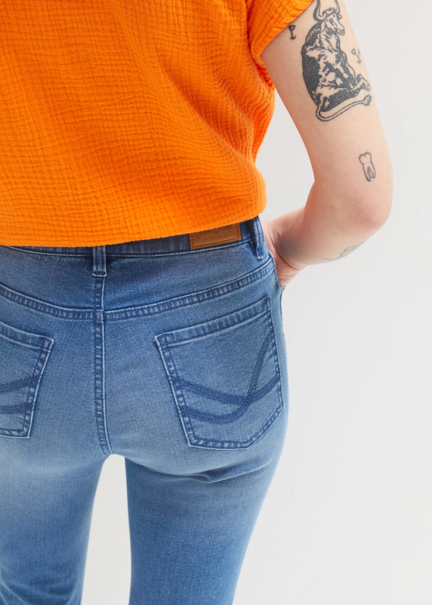 Strečové capri džíny • světle modrý denim used • bonprix obchod