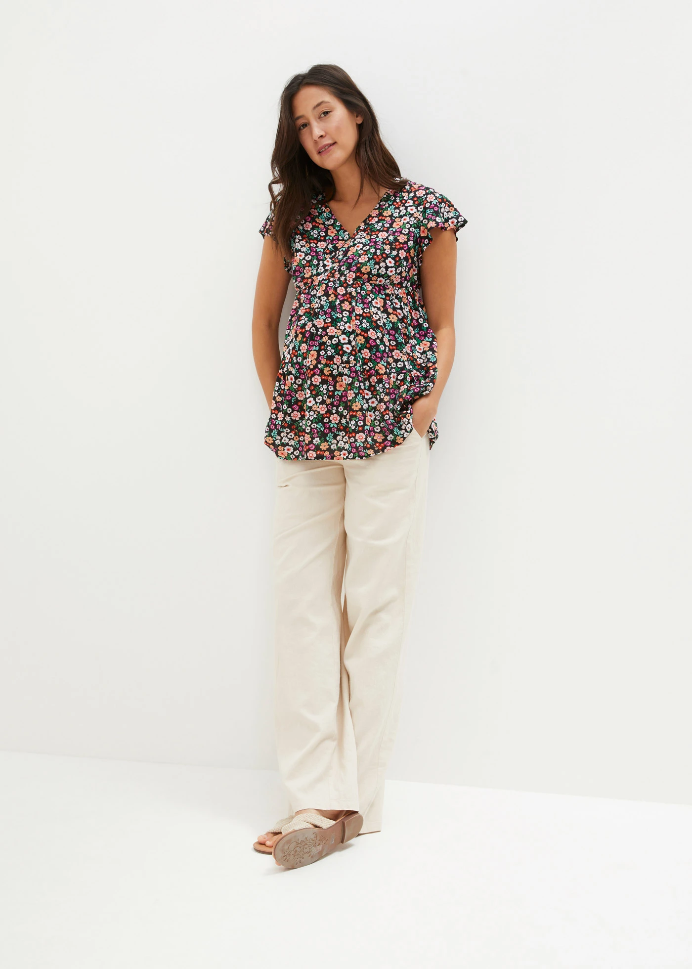 Blouse de grossesse et d’allaitement en viscose fluide • noir floral • Boutique bonprix