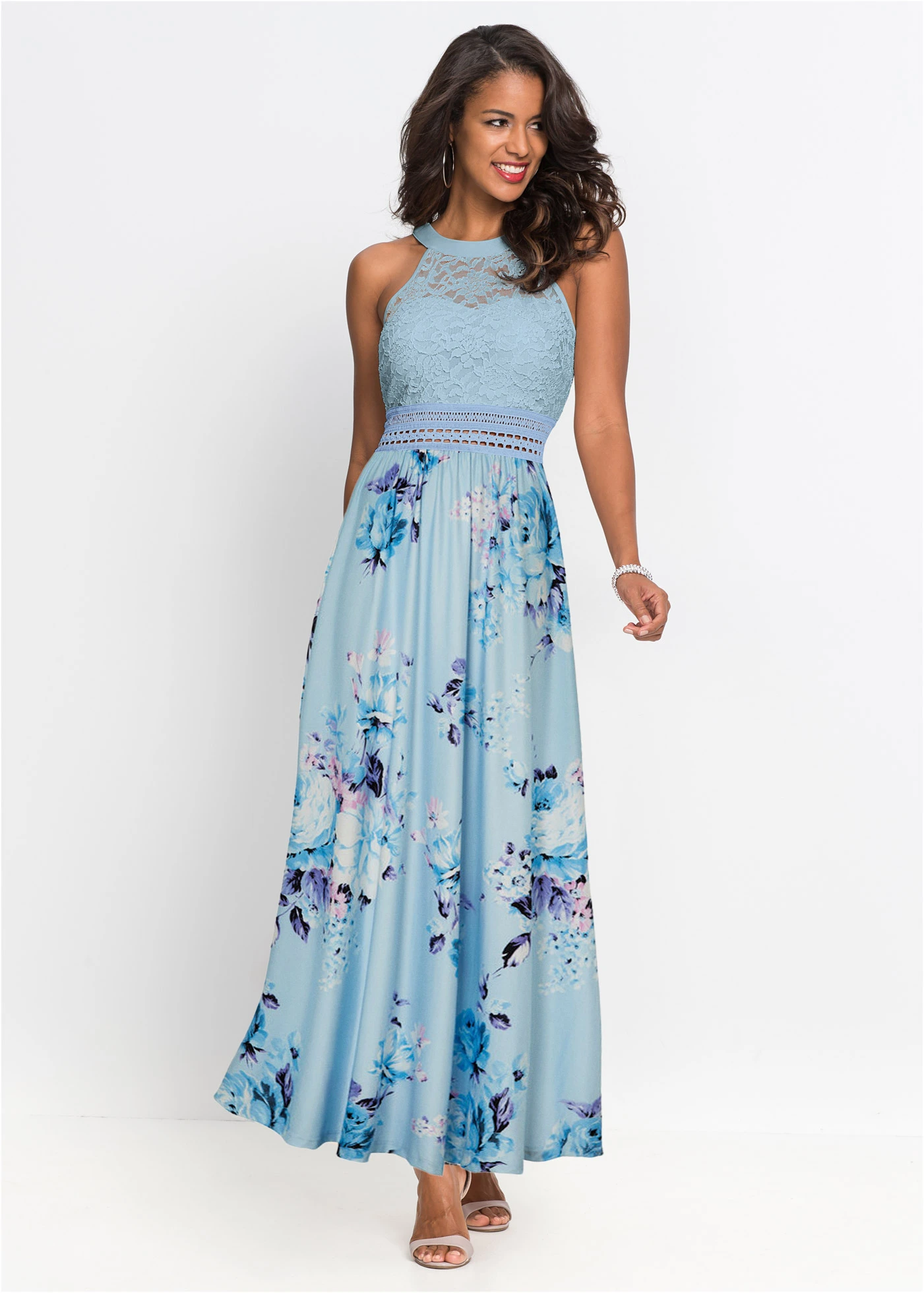 Robe longue avec imprimé floral et empiècement dentelle • bleu clair-rose floral • Boutique bonprix