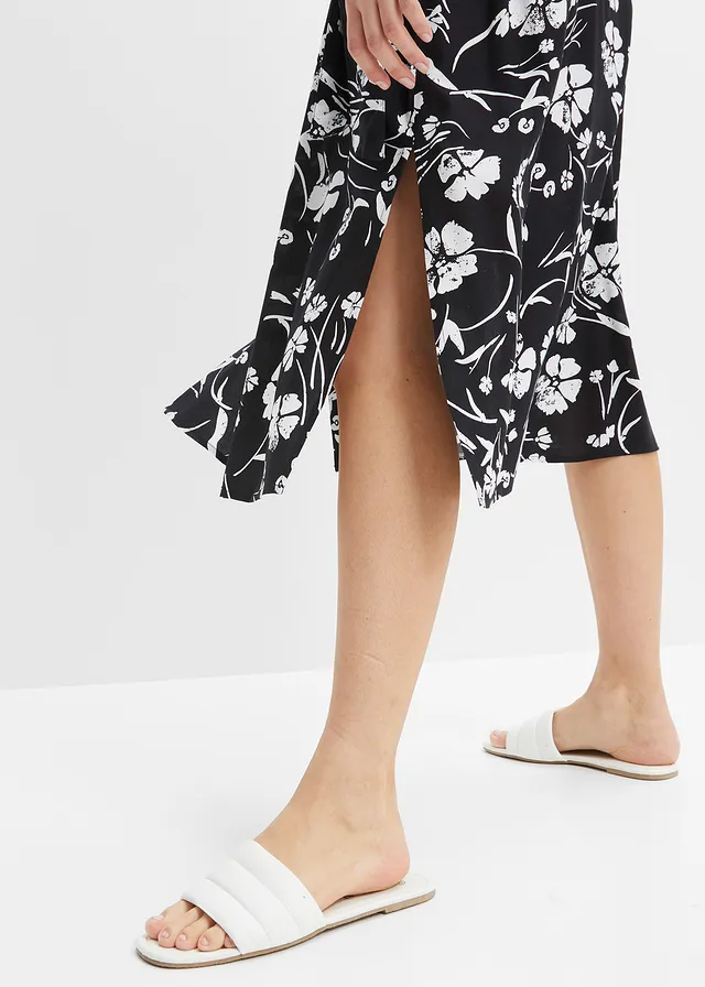 Overhemdjurk van viscose • zwart-wit gebloemd • product-page.page-title-suffix