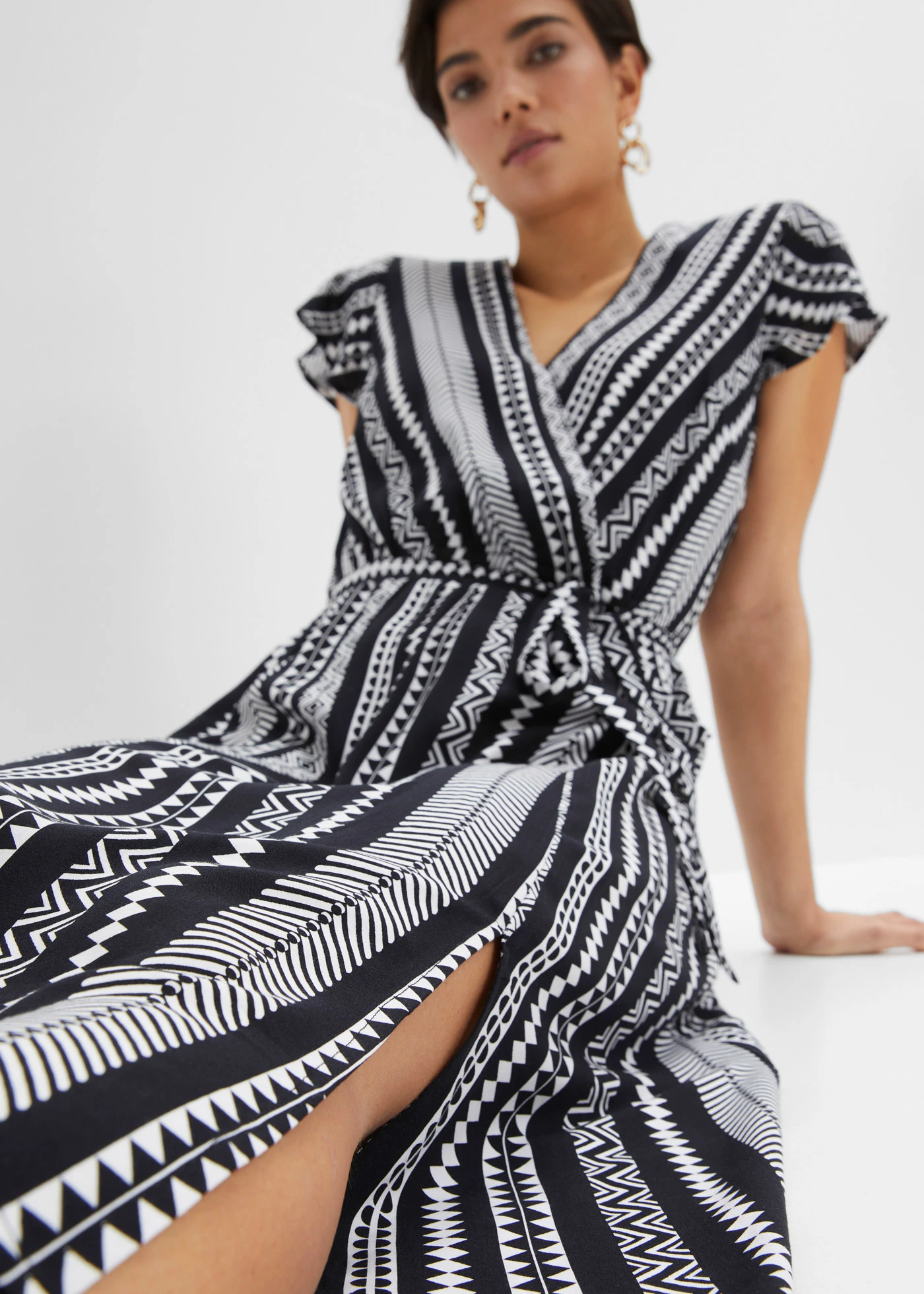 Midi jurk van viscose • zwart/wit gestreept • bonprix online shop