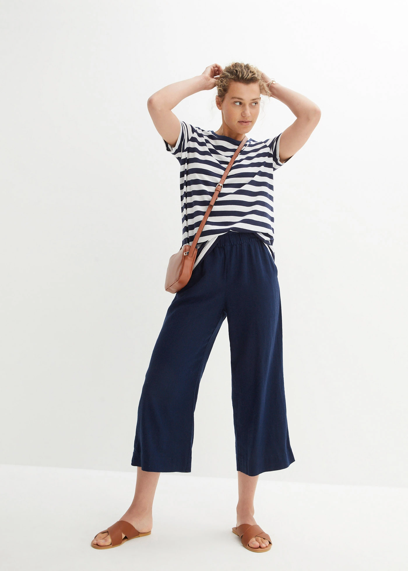 Tricou cu decolteu rotund, din bumbac (2buc.) • alb/bleumarin dungat • magazin bonprix