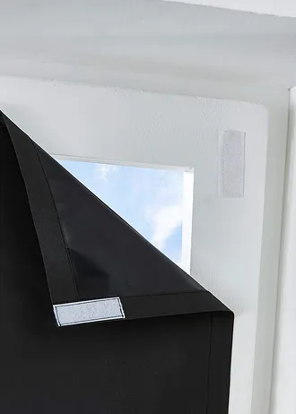Verduisterende raamfolie met klittenband • zwart • bonprix online shop