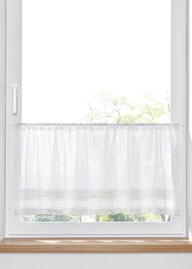 Valletje met kantrandje, Kleur: wit