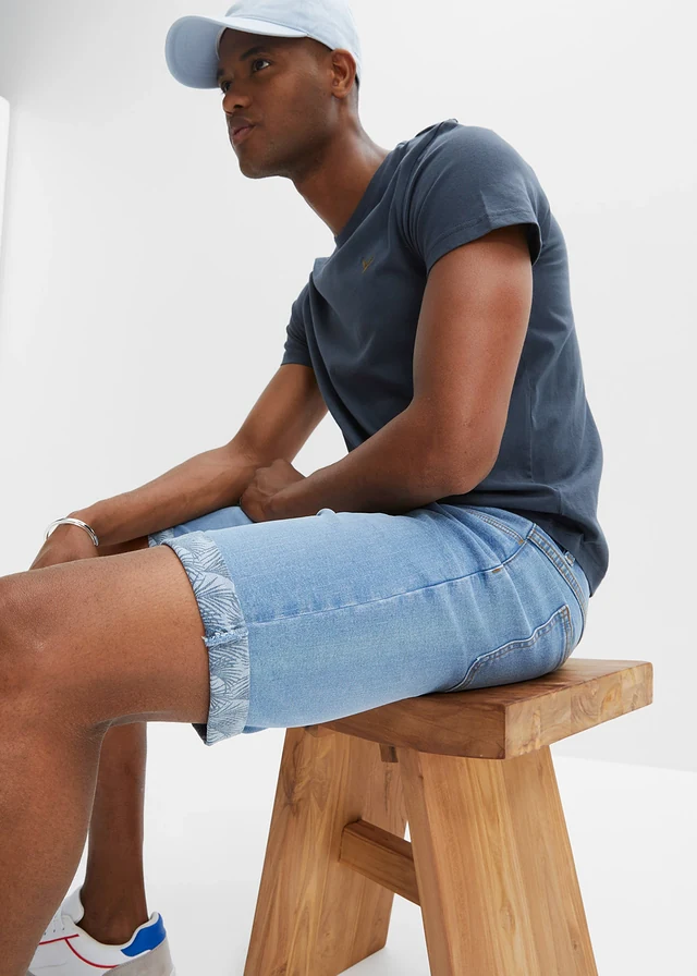 Bermuda en jean extensible, Regular • bleu clair denim • product-page.page-title-suffix