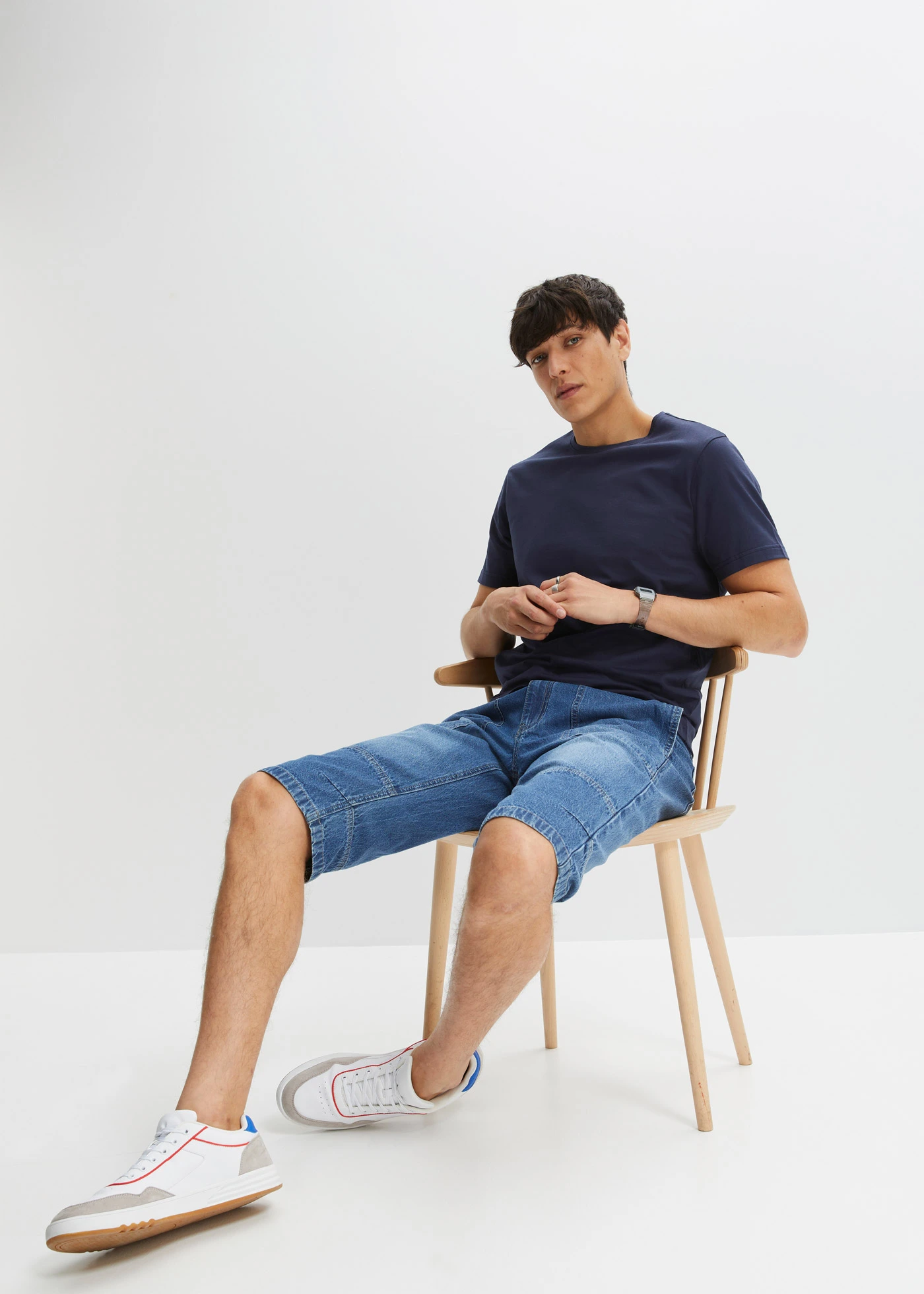 Vékony, hosszú, belebújós farmer bermuda, Relaxed Fit • kék kőmosott • bonprix áruház